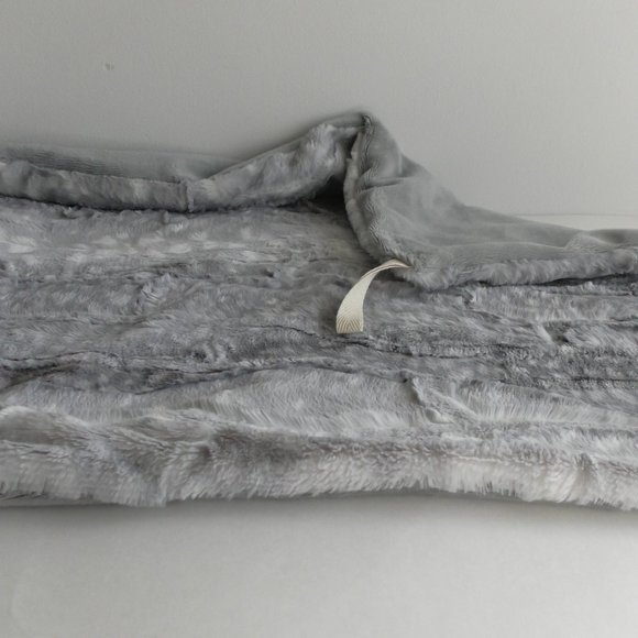 Gray Fawn Pet Comforting Calming Blanket - Picture 2 of 7